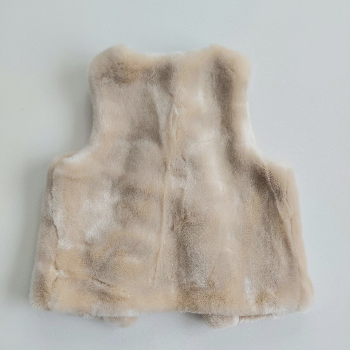 Faux fur vest size 6-8