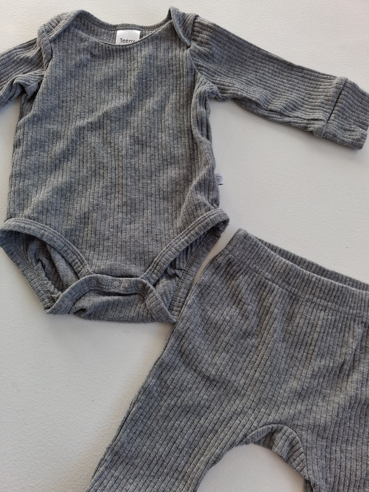 Teeny Weeny ribbed set 3-6 months