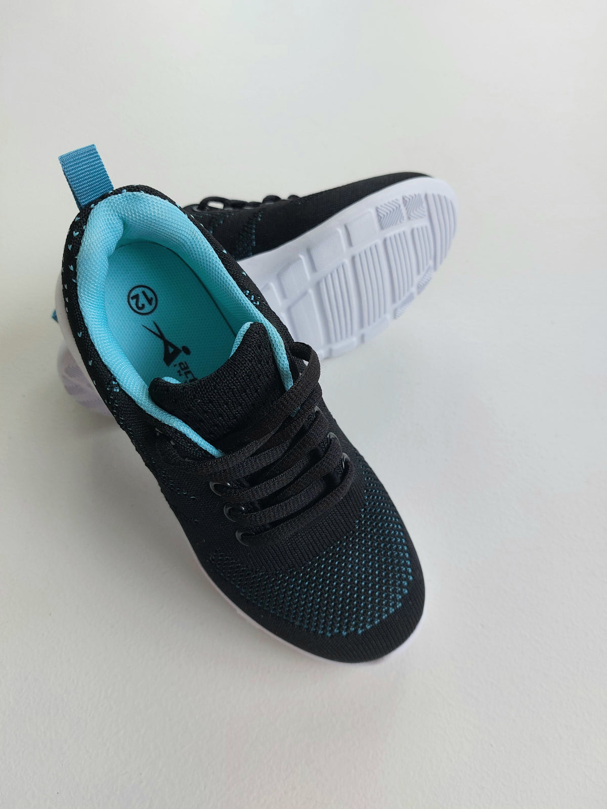 Active Intent Sneakers UK12