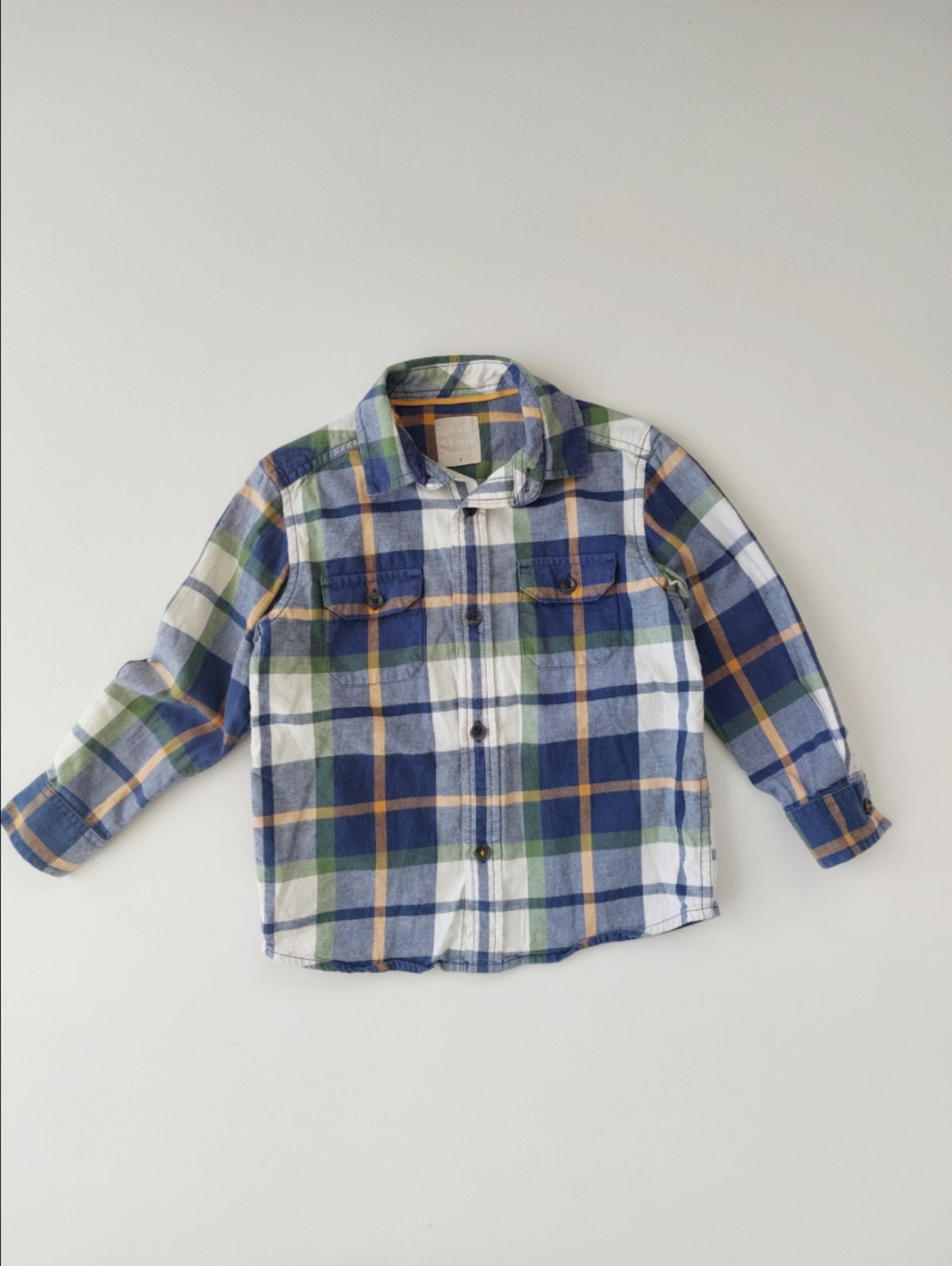 Check shirt size 4
