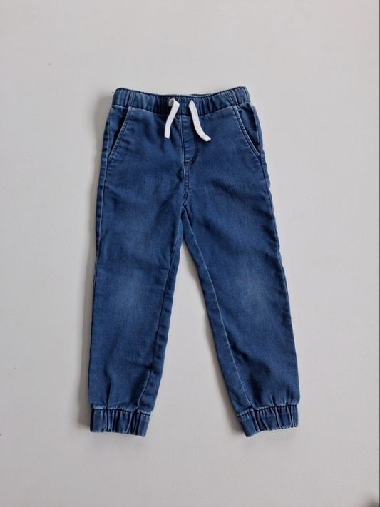 Jeans size 5
