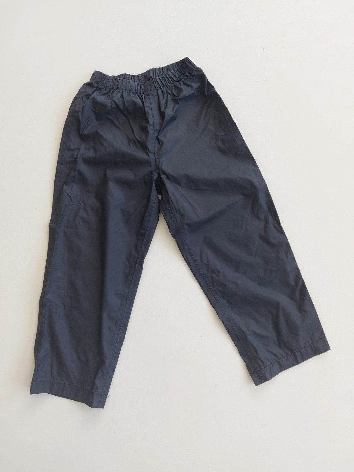 Macpac rain pants size 4