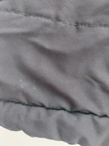 Black vest size 4