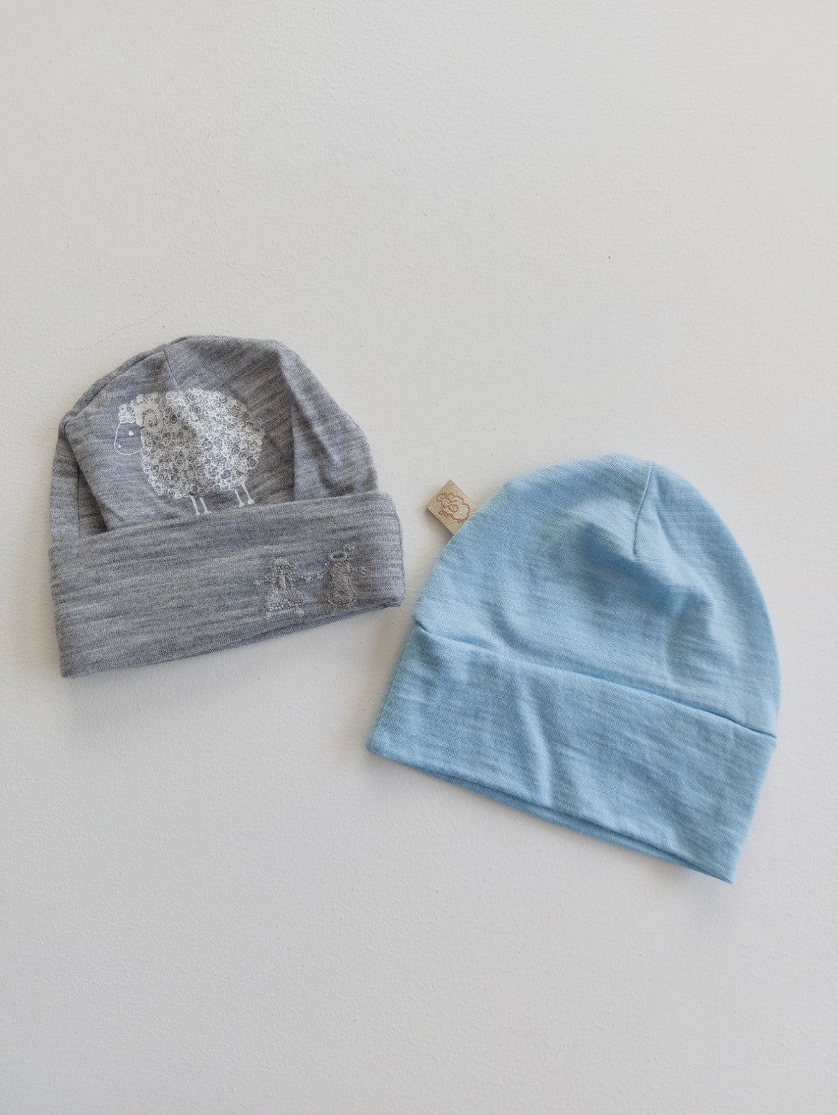 Merino beanies Newborn x2