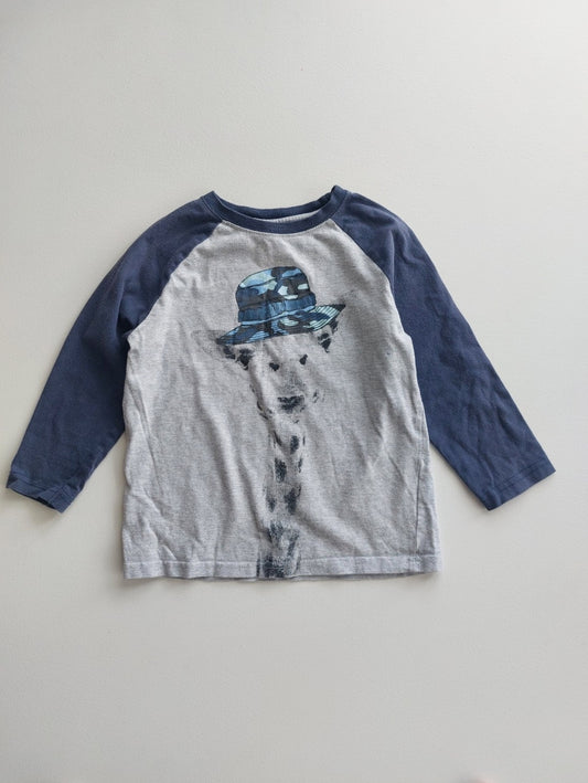 Giraffe top size 4