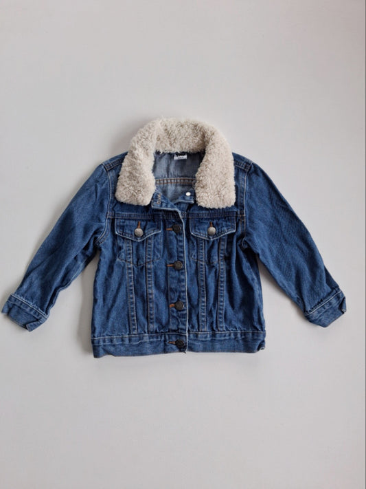 Denim jacket with sherpa collar size 3-4