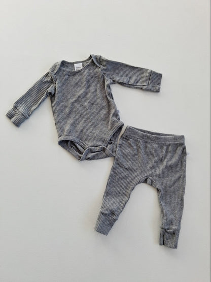 Teeny Weeny ribbed set 3-6 months