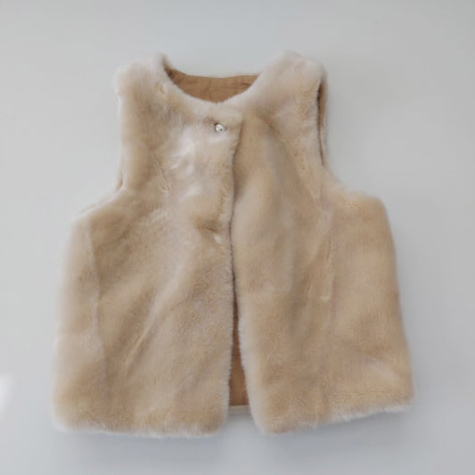 Faux fur vest size 6-8