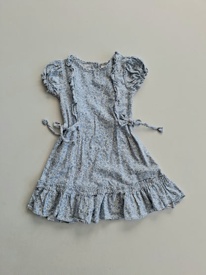 Floral dress size 3-4
