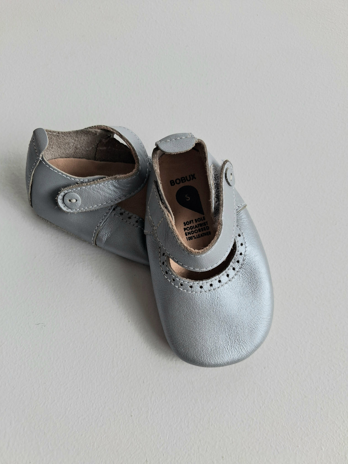 Bobux soft sole shoes size small